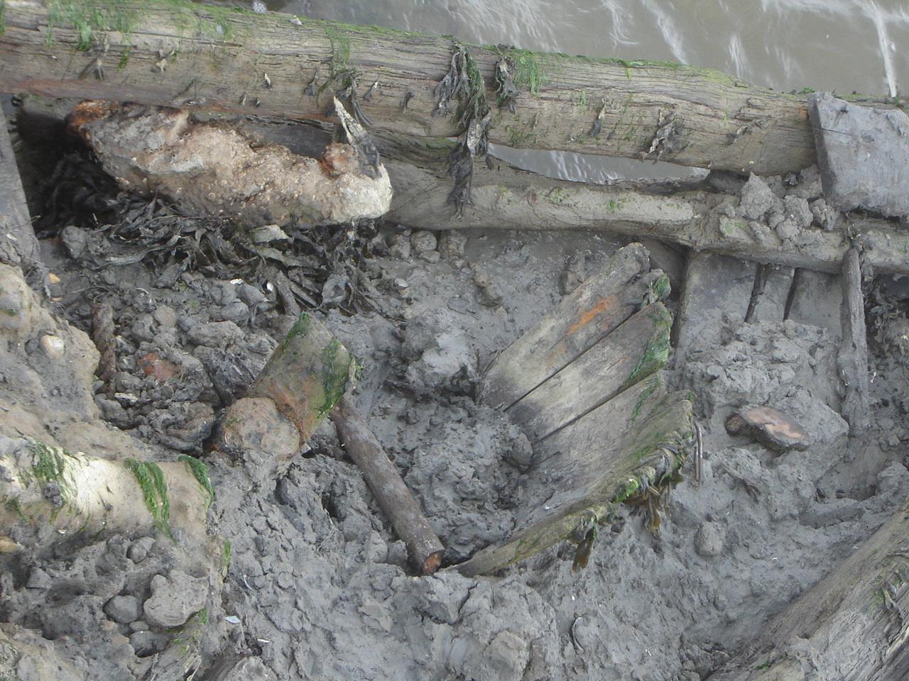 Remains of the wooden bucket (October 2013)
